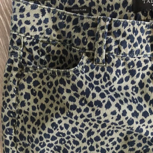 Talbots Chetah Jeans - Picture 4 of 8